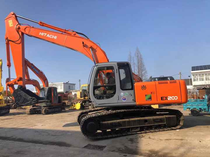 Original Japan Hitachi ZX200 Excavator Hitachi Excavator in Low Price for Hot Sale - Excavator pe şenile: Foto 3 Original Japan Hitachi ZX200 Excavator Hitachi Excavator in Low Price for Hot Sale - Excavator pe şenile: Foto 3