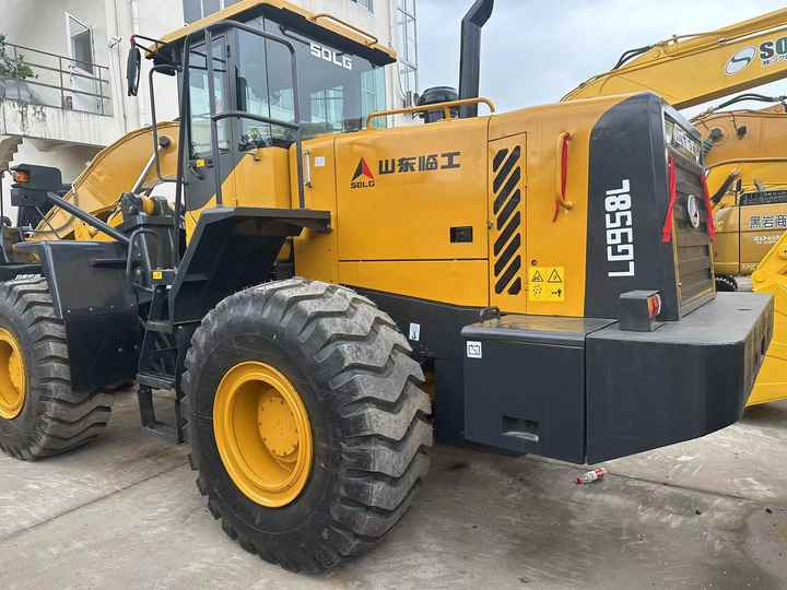 SDLG Wheel Loader 985L Second -hand Wheel Loader Electric Valve Water Pump Engine diesel Pump Valve in China - Excavator: Foto 5 SDLG Wheel Loader 985L Second -hand Wheel Loader Electric Valve Water Pump Engine diesel Pump Valve in China - Excavator: Foto 5