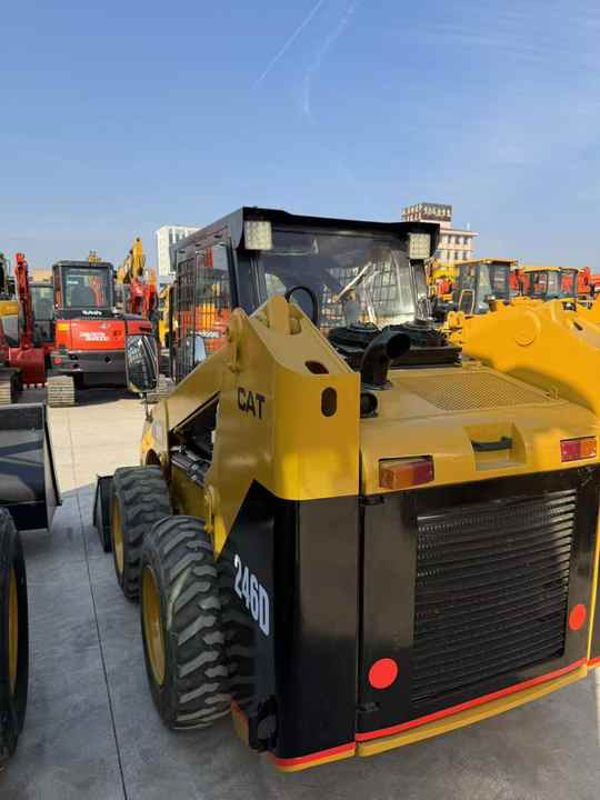 Second Hand Cheap Caterpillar CAT246D with Perfect Function Mini Skid Steers Used Cat246c 246D Backhoe Loader on Sale - Mini încărcător: Foto 2 Second Hand Cheap Caterpillar CAT246D with Perfect Function Mini Skid Steers Used Cat246c 246D Backhoe Loader on Sale - Mini încărcător: Foto 2