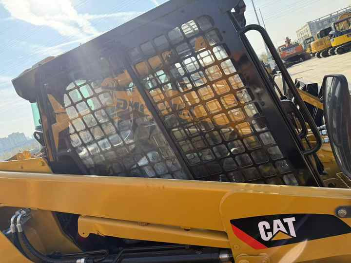 Second Hand Cheap Caterpillar CAT246D with Perfect Function Mini Skid Steers Used Cat246c 246D Backhoe Loader on Sale - Mini încărcător: Foto 4 Second Hand Cheap Caterpillar CAT246D with Perfect Function Mini Skid Steers Used Cat246c 246D Backhoe Loader on Sale - Mini încărcător: Foto 4