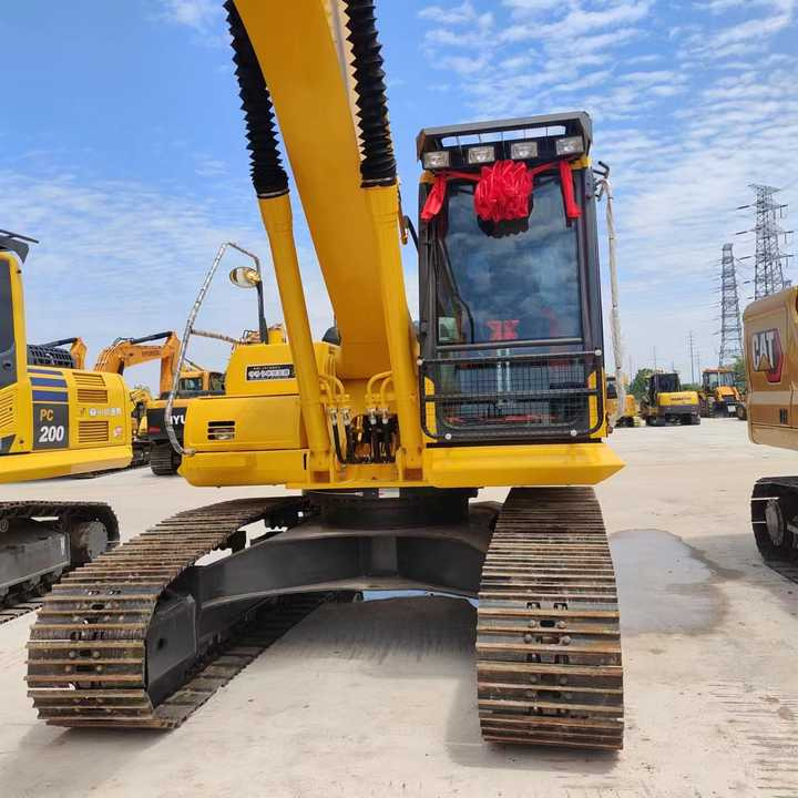 USED komatsu Pc200-8 Excavator with Good Condition for Sale - Excavator: Foto 5 USED komatsu Pc200-8 Excavator with Good Condition for Sale - Excavator: Foto 5