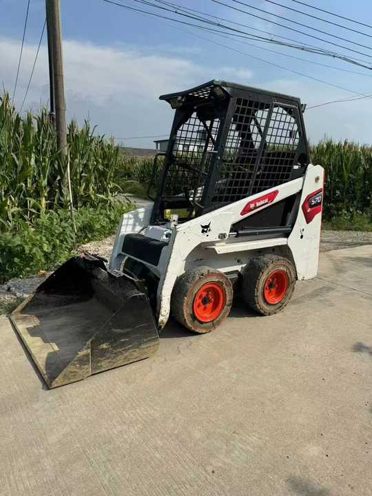 Used Bobcat S70 Skid Teer in Stock Good Condition bobcat S70 S160 185 300 330 Skid Steer for Sale - Mini încărcător: Foto 2 Used Bobcat S70 Skid Teer in Stock Good Condition bobcat S70 S160 185 300 330 Skid Steer for Sale - Mini încărcător: Foto 2