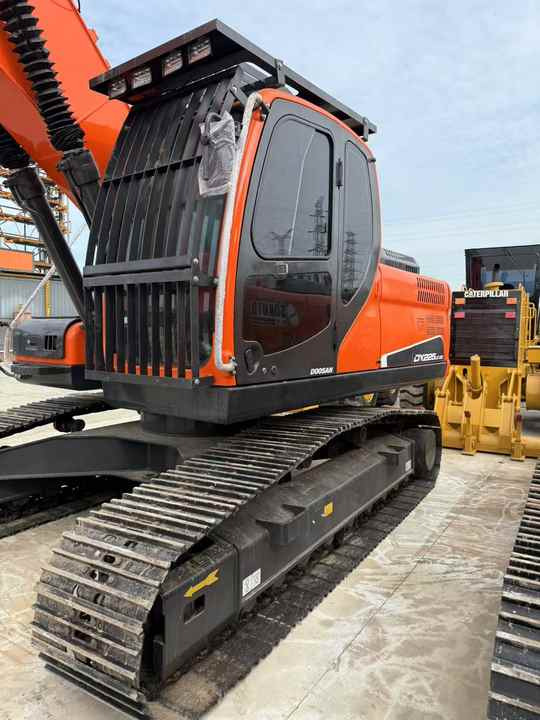 Used Digger Doosan DX225LC-9T Construction Machinery Construction Digger Used Doosan DX225LC-9T Cheap Excavator - Excavator pe şenile: Foto 5 Used Digger Doosan DX225LC-9T Construction Machinery Construction Digger Used Doosan DX225LC-9T Cheap Excavator - Excavator pe şenile: Foto 5