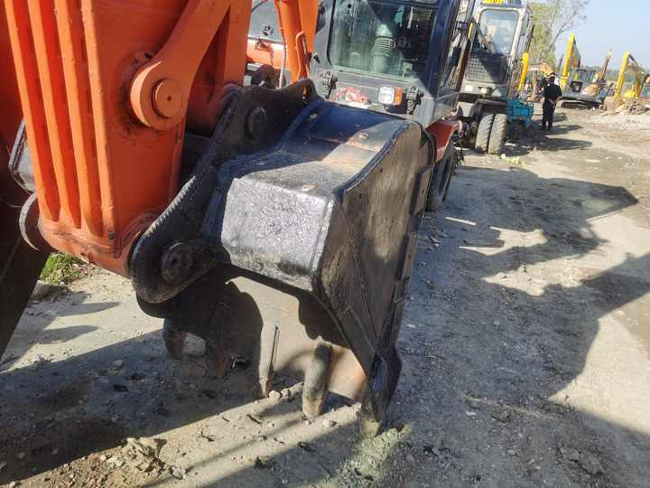 Used Digger Doosan Dh150w-7 Construction Machinery Construction Digger Used Doosan Dh150w-7 Cheap Excavator - Excavator pe şenile: Foto 2 Used Digger Doosan Dh150w-7 Construction Machinery Construction Digger Used Doosan Dh150w-7 Cheap Excavator - Excavator pe şenile: Foto 2