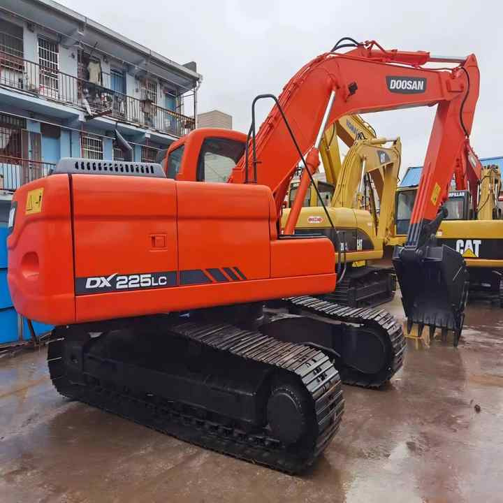 Used Doosan DX225LC Excavator | Low Hours | Heavy Duty | Global Shipping | Well-Maintained - Excavator: Foto 1 Used Doosan DX225LC Excavator | Low Hours | Heavy Duty | Global Shipping | Well-Maintained - Excavator: Foto 1