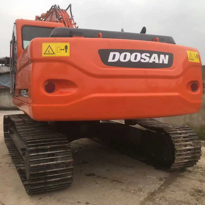 Used Excavator Doosan DX225LC Excavators Mini Equipment Earth Moving Machinery Doosan Digger Excavator for Sale - Excavator pe şenile: Foto 5 Used Excavator Doosan DX225LC Excavators Mini Equipment Earth Moving Machinery Doosan Digger Excavator for Sale - Excavator pe şenile: Foto 5