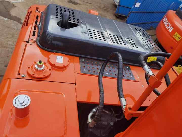 Used Hitachi ZX200-3G Excavator for Sale - Low Hours, Full Documentation, 2-Year Warranty - Excavator pe şenile: Foto 3 Used Hitachi ZX200-3G Excavator for Sale - Low Hours, Full Documentation, 2-Year Warranty - Excavator pe şenile: Foto 3