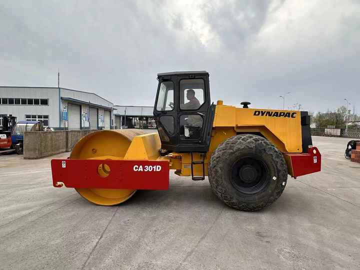 Used Hotsale Second hand high quality DYUAPAC 301D - Compactor: Foto 2 Used Hotsale Second hand high quality DYUAPAC 301D - Compactor: Foto 2