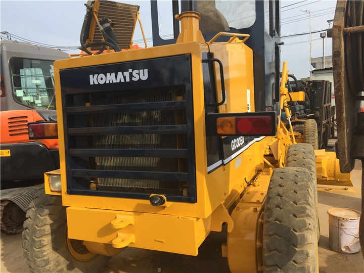 Used Komatsu GD305 Motor Grader Cheap Price Komatsu Road Grader GD305 Good Condition in China - Autogreder: Foto 3 Used Komatsu GD305 Motor Grader Cheap Price Komatsu Road Grader GD305 Good Condition in China - Autogreder: Foto 3