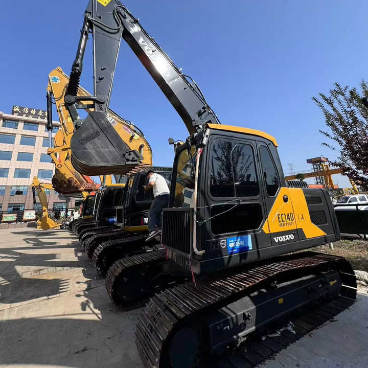 Used Volvo 14 Tonne Crawler Excavator Volvo Ec140 Excavator Good Condition Low Price Good Quality for Sale - Excavator pe şenile: Foto 1 Used Volvo 14 Tonne Crawler Excavator Volvo Ec140 Excavator Good Condition Low Price Good Quality for Sale - Excavator pe şenile: Foto 1