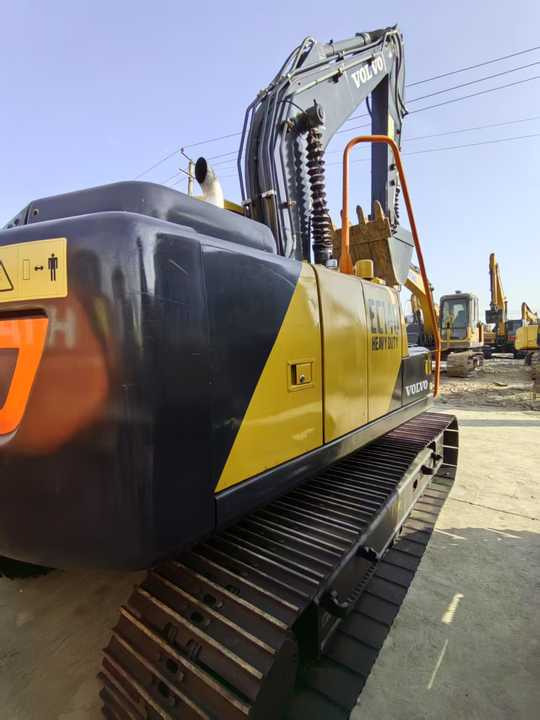 Used Volvo 14 tonne crawler excavator Volvo ec140 excavator powerful low price good quality for sale - Excavator pe şenile: Foto 5 Used Volvo 14 tonne crawler excavator Volvo ec140 excavator powerful low price good quality for sale - Excavator pe şenile: Foto 5