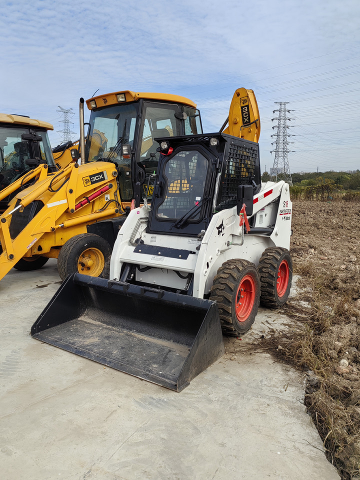 BOBCAT used second-hand good condition Bobcat S18 - Utilaje constructii: Foto 2 BOBCAT used second-hand good condition Bobcat S18 - Utilaje constructii: Foto 2