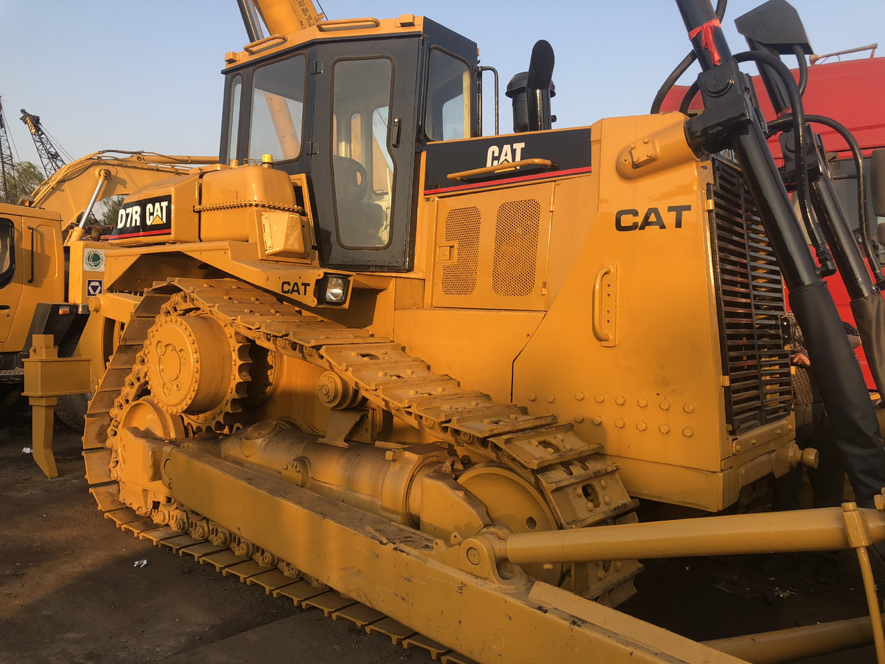 Used bulldozer CAT D7R high quality hotsale - Buldozer: Foto 1 Used bulldozer CAT D7R high quality hotsale - Buldozer: Foto 1