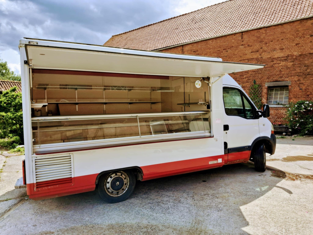 RENAULT MASTER - Camion frigider: Foto 1 RENAULT MASTER - Camion frigider: Foto 1