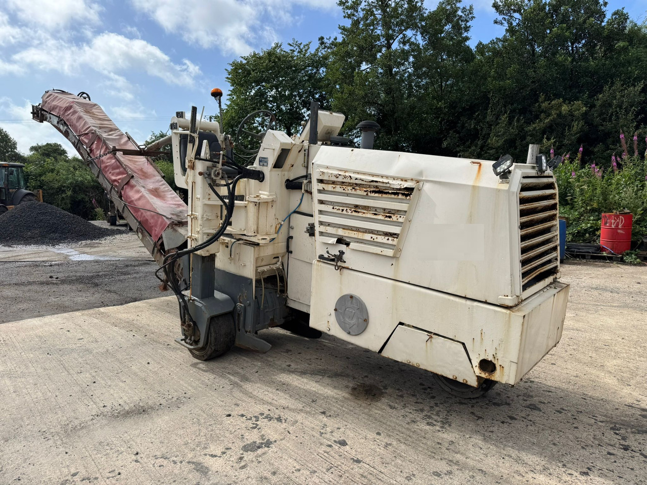 WIRTGEN W500 - Utilaje pentru frezare: Foto 2 WIRTGEN W500 - Utilaje pentru frezare: Foto 2