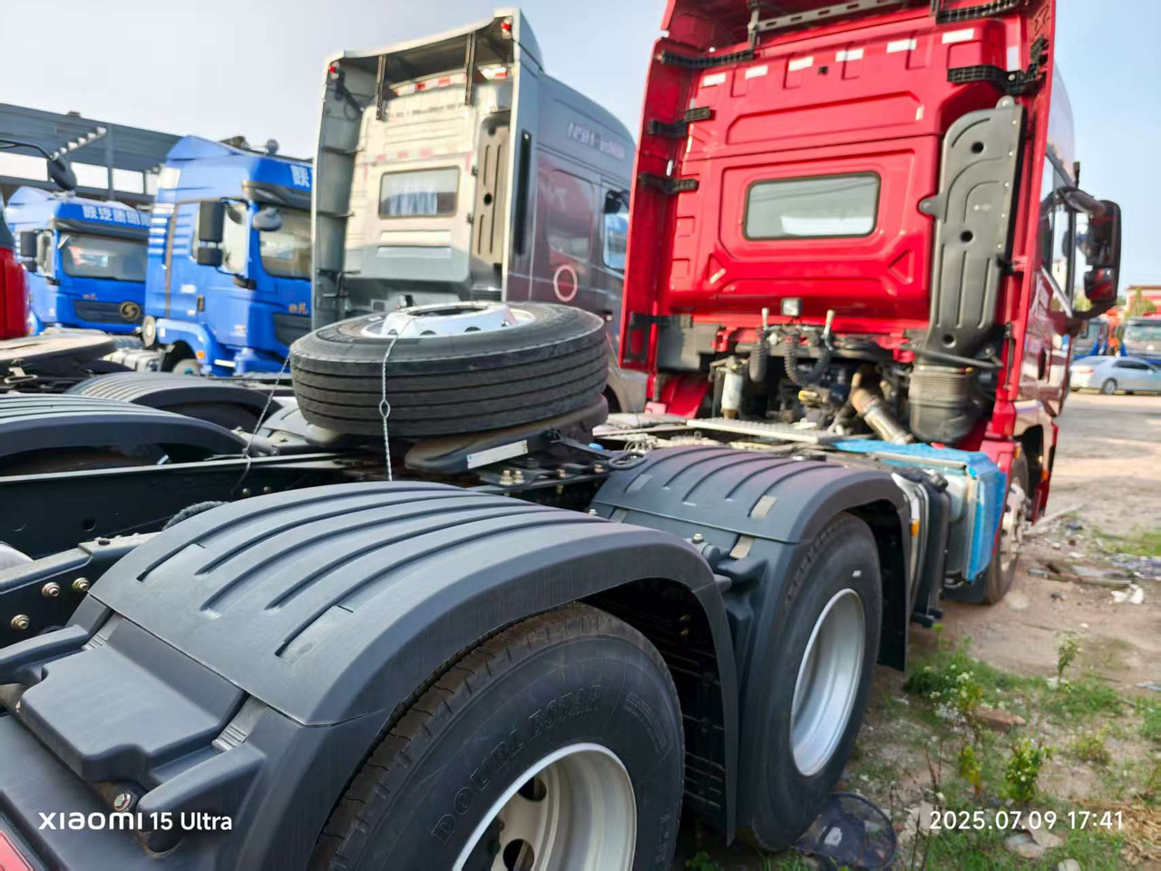 SHACMAN X5000 6x4 - Cap tractor: Foto 4 SHACMAN X5000 6x4 - Cap tractor: Foto 4