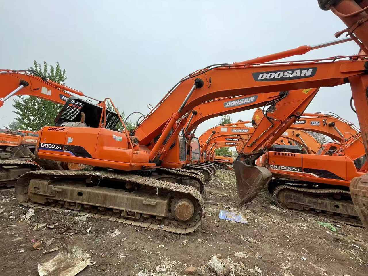 DOOSAN DH300LC-7 - Excavator pe şenile: Foto 1 DOOSAN DH300LC-7 - Excavator pe şenile: Foto 1