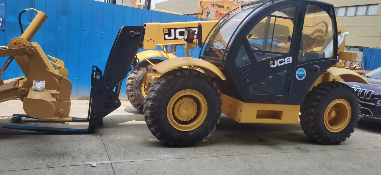 JCB 535 - Stivuitor telescopic: Foto 2 JCB 535 - Stivuitor telescopic: Foto 2