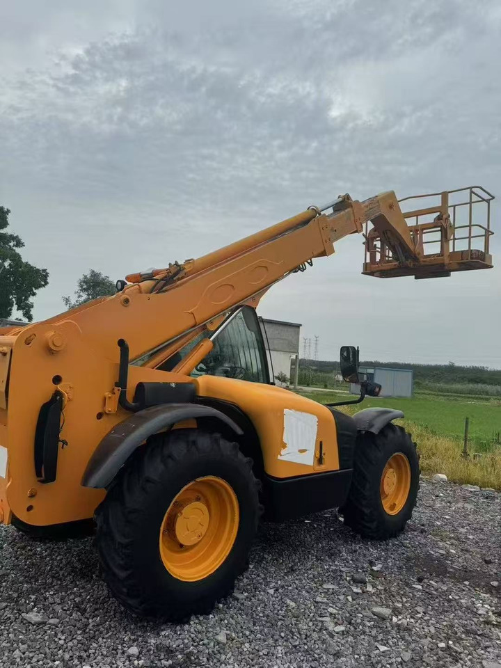 JCB 535 - Stivuitor telescopic: Foto 2 JCB 535 - Stivuitor telescopic: Foto 2
