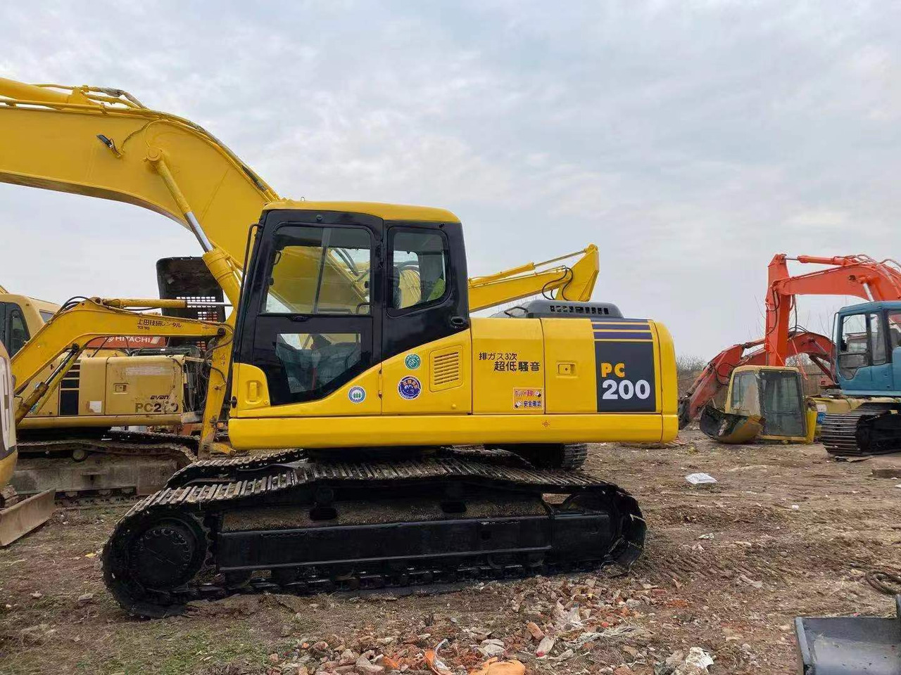 KOMATSU PC200-7 - Excavator pe şenile: Foto 1 KOMATSU PC200-7 - Excavator pe şenile: Foto 1