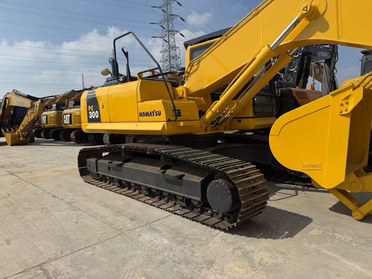 KOMATSU PC300-8 - Excavator pe şenile: Foto 3 KOMATSU PC300-8 - Excavator pe şenile: Foto 3