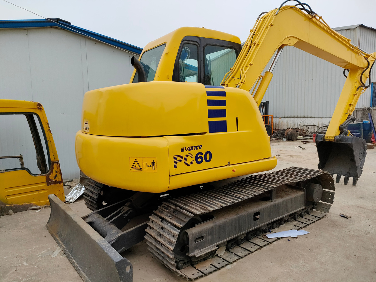 KOMATSU PC60-7 - Excavator pe şenile: Foto 4 KOMATSU PC60-7 - Excavator pe şenile: Foto 4