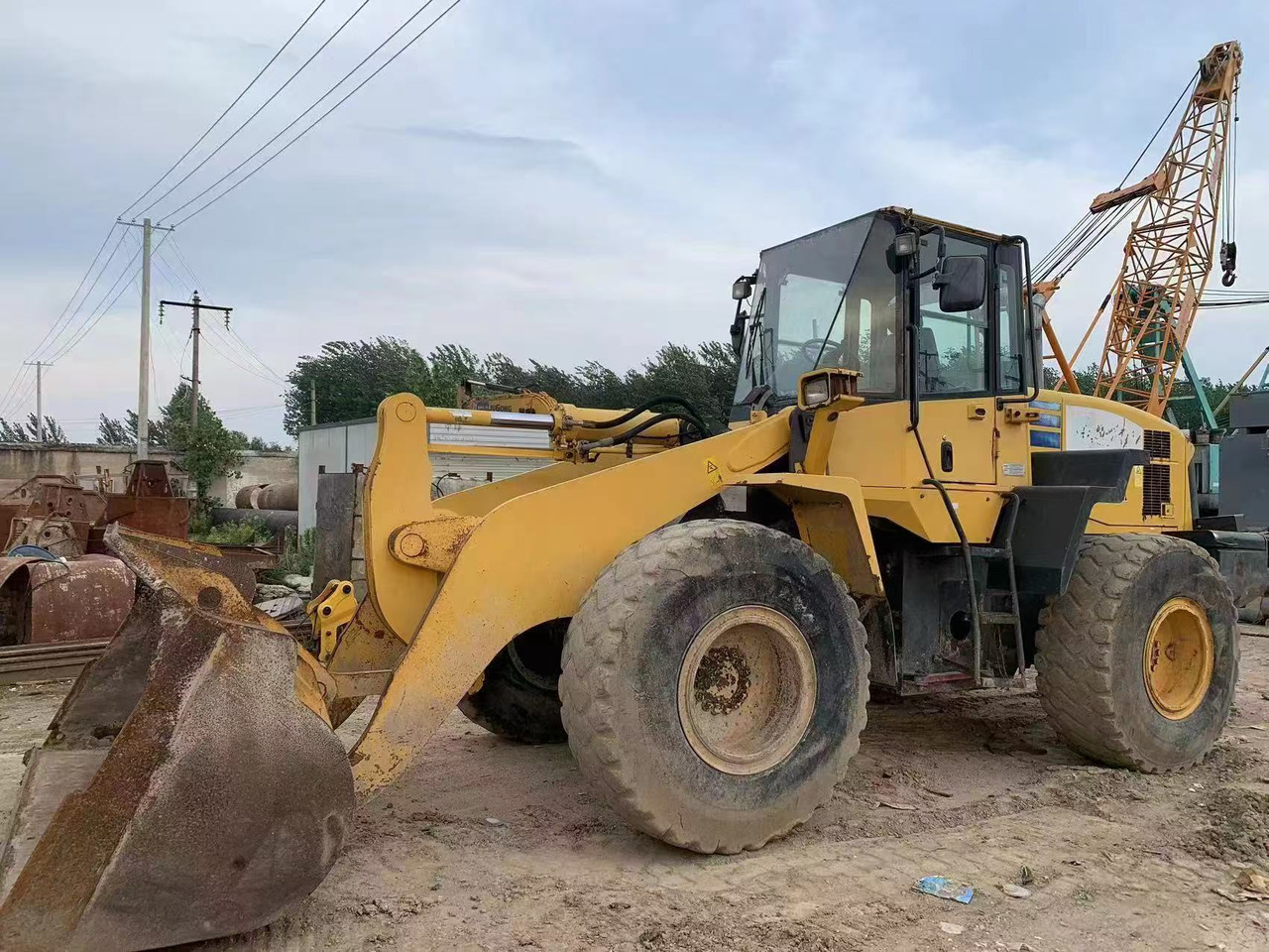 KOMATSU WA320-5 - Încărcător frontal pe pneuri: Foto 3 KOMATSU WA320-5 - Încărcător frontal pe pneuri: Foto 3
