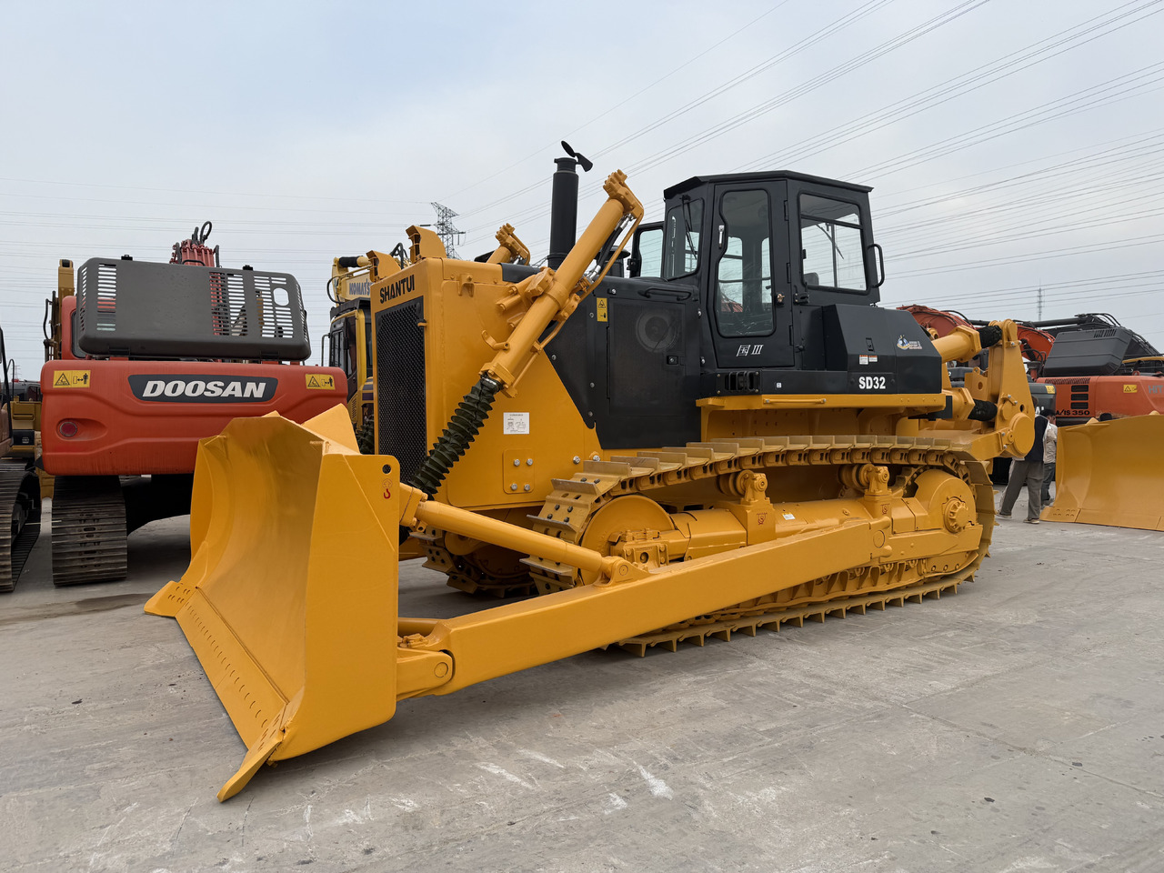 SHANTUI SD32 - Buldozer: Foto 1 SHANTUI SD32 - Buldozer: Foto 1