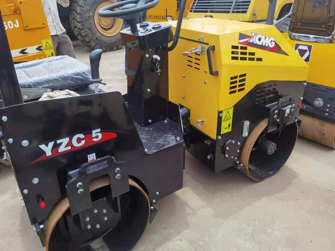 XCMG YZC5 - Cilindru compactor pentru asfalt: Foto 5 XCMG YZC5 - Cilindru compactor pentru asfalt: Foto 5