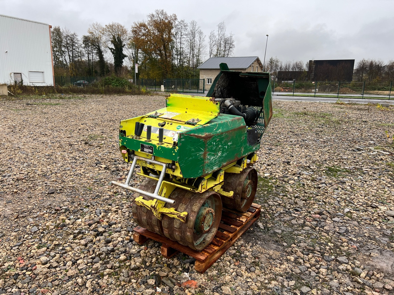 AMMANN RAMMAX RW 1504-HF - Mini cilindru compactor: Foto 3 AMMANN RAMMAX RW 1504-HF - Mini cilindru compactor: Foto 3