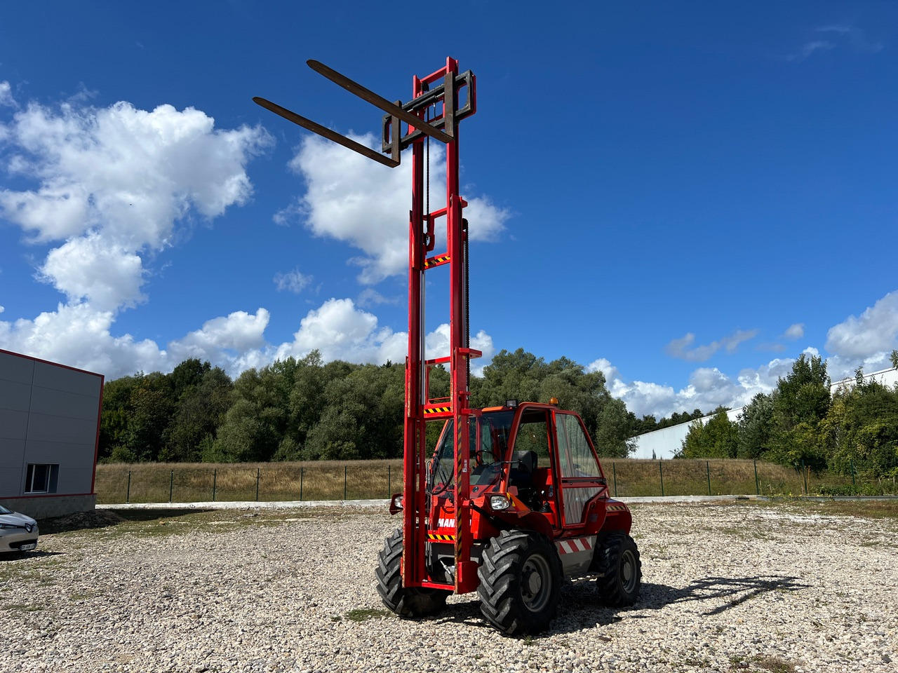 MANITOU M30-4 ST3B - Stivuitor de teren dificil: Foto 1 MANITOU M30-4 ST3B - Stivuitor de teren dificil: Foto 1