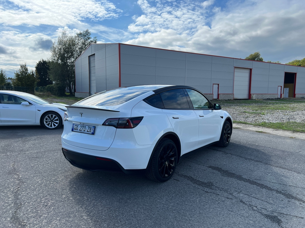 TESLA Model Y – Autopilot – Covering Carbon – Jante 20” - SUV: Foto 2 TESLA Model Y – Autopilot – Covering Carbon – Jante 20” - SUV: Foto 2