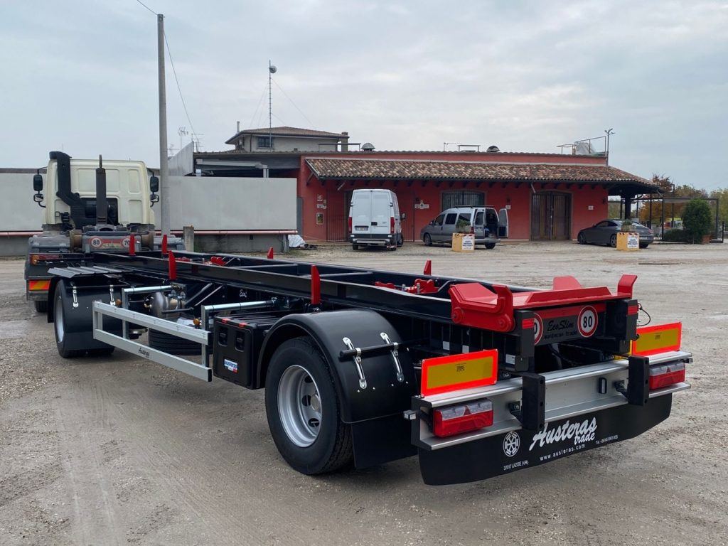 AUSTERAS RIMORCHIO NUOVO AUSTERAS SCARRABILE PNEUMATICO - Remorcă abroll/ Skiploader: Foto 4 AUSTERAS RIMORCHIO NUOVO AUSTERAS SCARRABILE PNEUMATICO - Remorcă abroll/ Skiploader: Foto 4