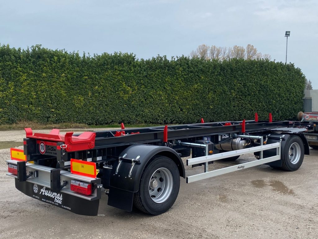 AUSTERAS RIMORCHIO NUOVO AUSTERAS SCARRABILE PNEUMATICO - Remorcă abroll/ Skiploader: Foto 2 AUSTERAS RIMORCHIO NUOVO AUSTERAS SCARRABILE PNEUMATICO - Remorcă abroll/ Skiploader: Foto 2