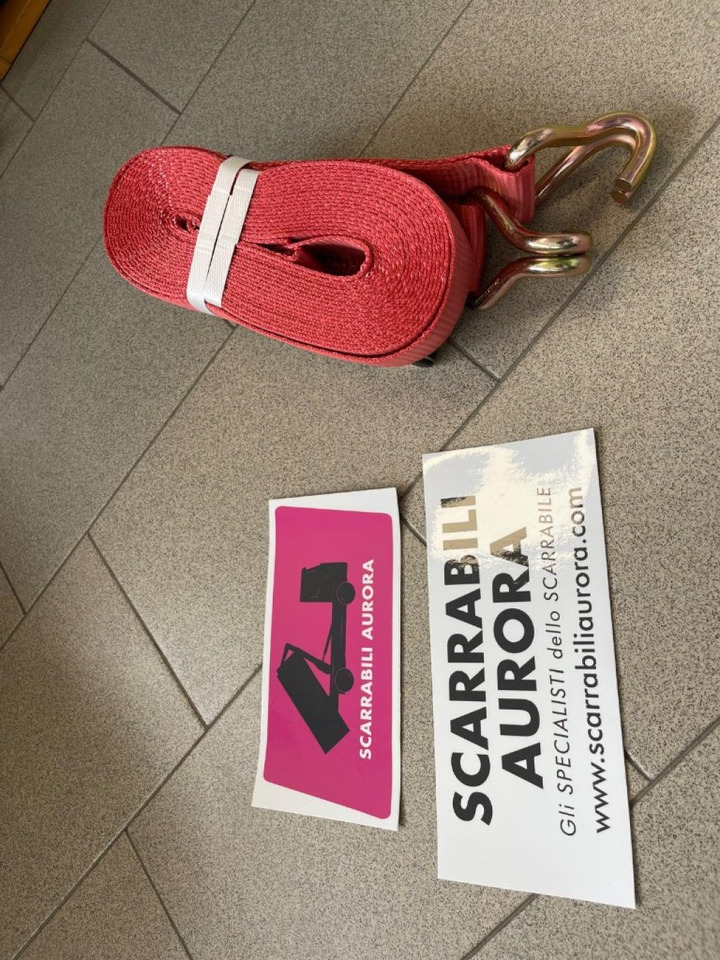 CINGHIA NUOVA PER SOLLEVAMENTO CARICHI PESANTI - Echipamente de constructii: Foto 2 CINGHIA NUOVA PER SOLLEVAMENTO CARICHI PESANTI - Echipamente de constructii: Foto 2