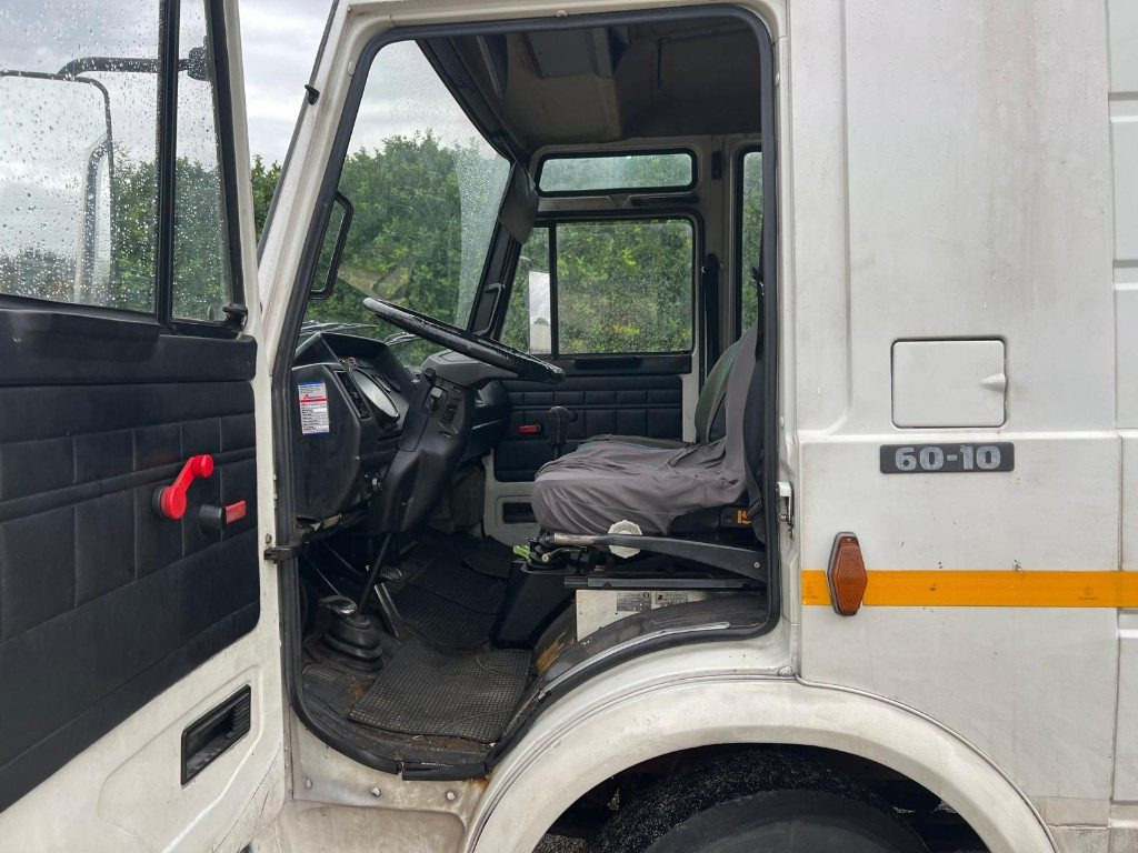 FIAT 60 10 - Dubă: Foto 5 FIAT 60 10 - Dubă: Foto 5