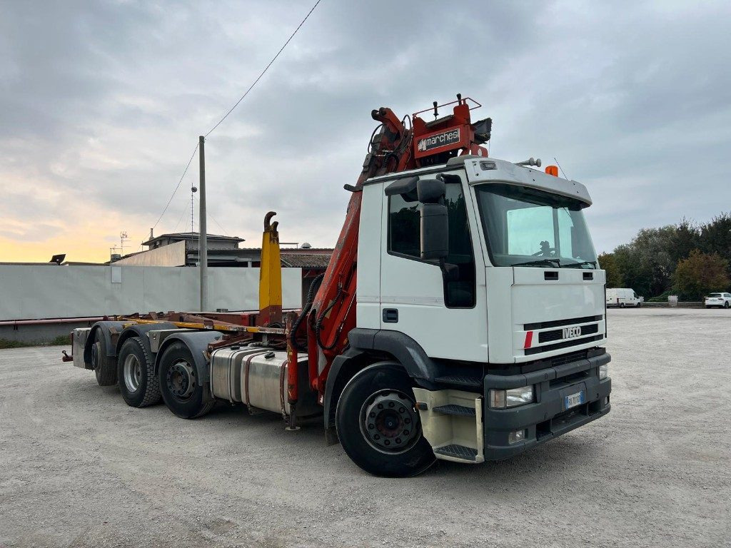 IVECO 260E43 EUROTECH USATO SCARRABILE CON GRU - Camion cu cârlig: Foto 5 IVECO 260E43 EUROTECH USATO SCARRABILE CON GRU - Camion cu cârlig: Foto 5