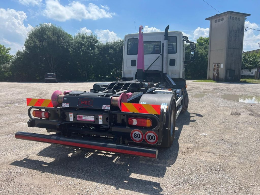 IVECO EUROCARGO 160E25 SCARRABILE - Camion cu cârlig: Foto 4 IVECO EUROCARGO 160E25 SCARRABILE - Camion cu cârlig: Foto 4