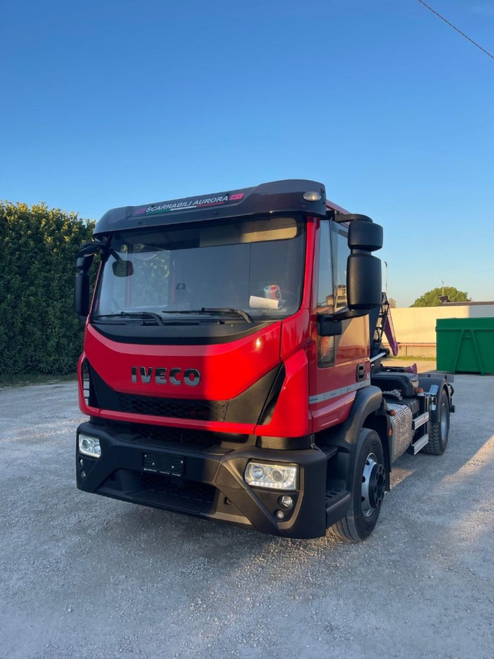 IVECO EUROCARGO 160E32 CON SCARRABILE NUOVO - Camion cu cârlig: Foto 4 IVECO EUROCARGO 160E32 CON SCARRABILE NUOVO - Camion cu cârlig: Foto 4