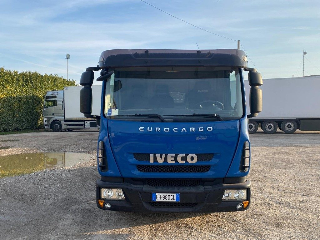 IVECO EUROCARGO 75E18 SCARRABILE - Camion cu cârlig: Foto 2 IVECO EUROCARGO 75E18 SCARRABILE - Camion cu cârlig: Foto 2