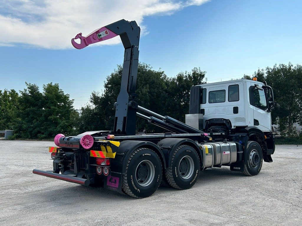IVECO TRAKKER T-WAY AD380T NUOVO SCARRABILE - Camion cu cârlig: Foto 5 IVECO TRAKKER T-WAY AD380T NUOVO SCARRABILE - Camion cu cârlig: Foto 5
