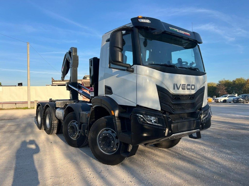 IVECO TRAKKER T-WAY AD500 NUOVO SCARRABILE - Camion cu cârlig: Foto 3 IVECO TRAKKER T-WAY AD500 NUOVO SCARRABILE - Camion cu cârlig: Foto 3
