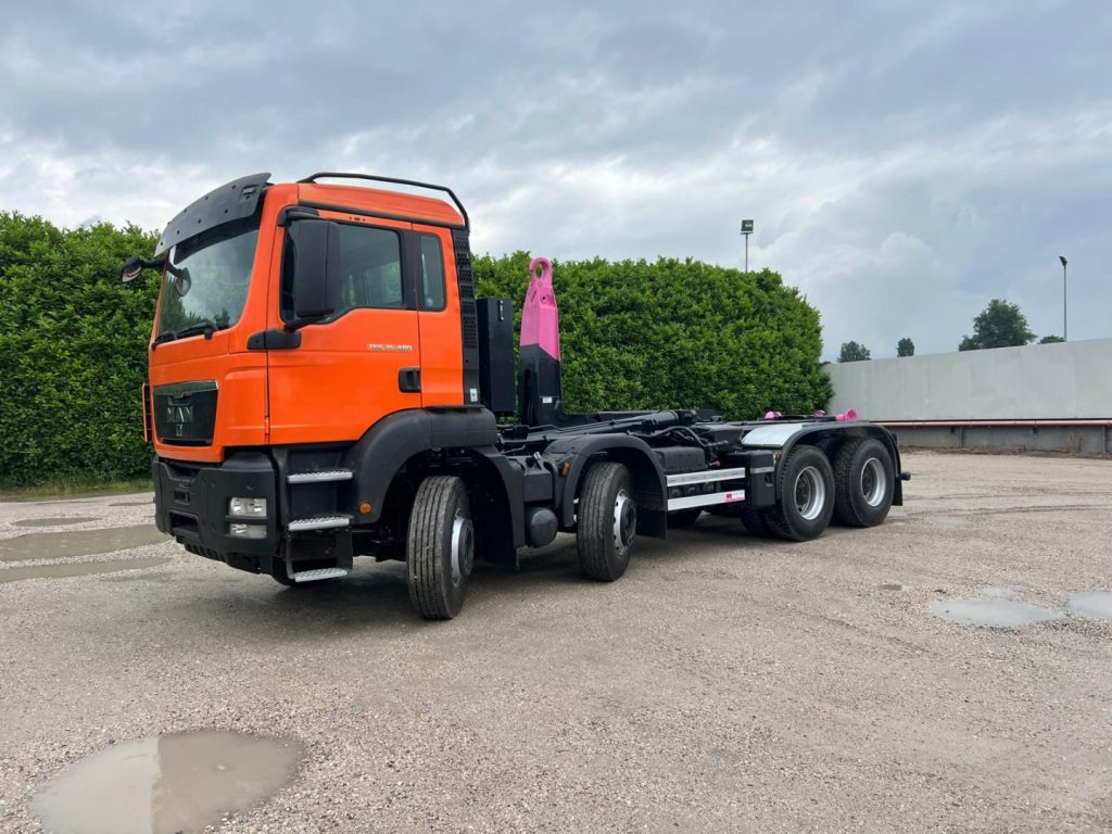 MAN TGS 35.480 SCARRABILE - Camion cu cârlig: Foto 1 MAN TGS 35.480 SCARRABILE - Camion cu cârlig: Foto 1