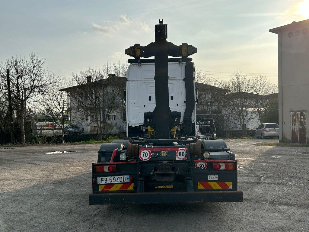 MERCEDES ACTROS 25.51 SCARRABILE - Camion cu cârlig: Foto 3 MERCEDES ACTROS 25.51 SCARRABILE - Camion cu cârlig: Foto 3