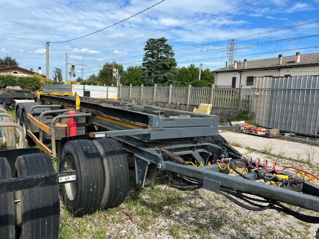 PIACENZA RIMORCHIO PIACENZA SCARRABILE BALESTRATO - Remorcă abroll/ Skiploader: Foto 4 PIACENZA RIMORCHIO PIACENZA SCARRABILE BALESTRATO - Remorcă abroll/ Skiploader: Foto 4