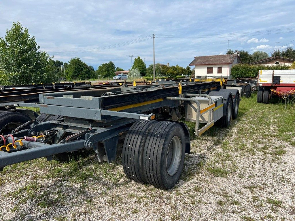 PIACENZA RIMORCHIO PIACENZA SCARRABILE BALESTRATO - Remorcă abroll/ Skiploader: Foto 2 PIACENZA RIMORCHIO PIACENZA SCARRABILE BALESTRATO - Remorcă abroll/ Skiploader: Foto 2
