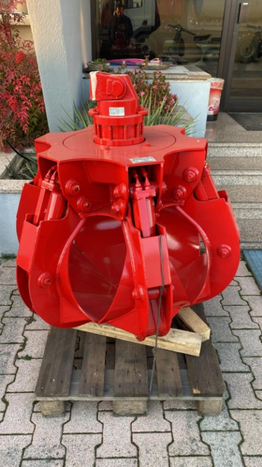 POLIPO MARCA ROZZI A 6 PALE PIU ROTORE ROZZI - Graifer: Foto 1 POLIPO MARCA ROZZI A 6 PALE PIU ROTORE ROZZI - Graifer: Foto 1