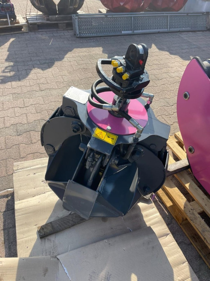 POLIPO NUOVO A 4 PALE CON ROTORE - Graifer: Foto 1 POLIPO NUOVO A 4 PALE CON ROTORE - Graifer: Foto 1