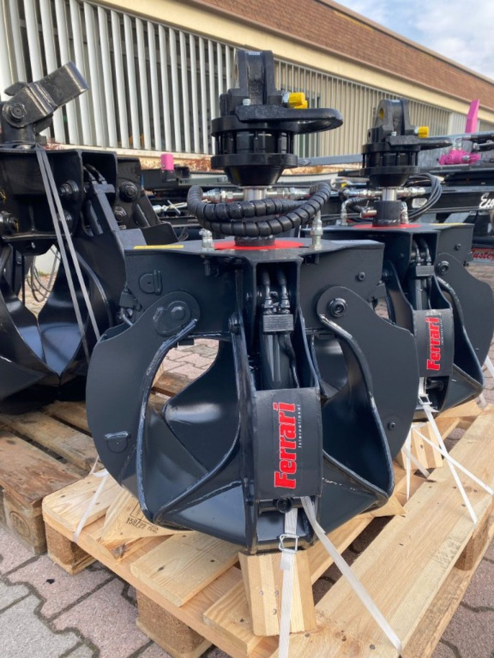 POLIPO NUOVO MARCA FERRARI 4 PALE - Graifer: Foto 1 POLIPO NUOVO MARCA FERRARI 4 PALE - Graifer: Foto 1