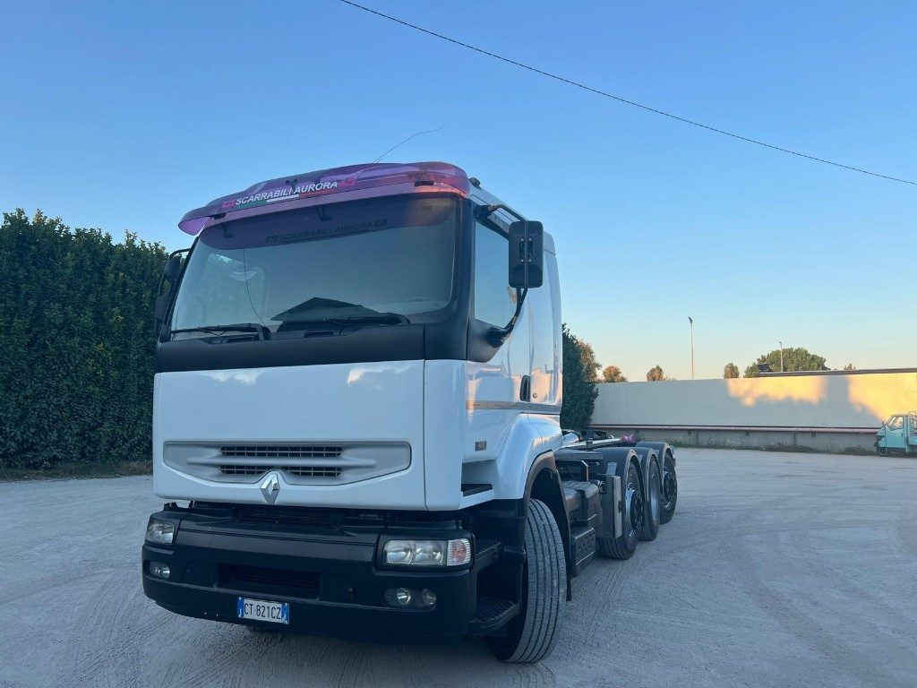 RENAULT 420 USATO SCARRABILE 8X2 - Camion cu cârlig: Foto 2 RENAULT 420 USATO SCARRABILE 8X2 - Camion cu cârlig: Foto 2